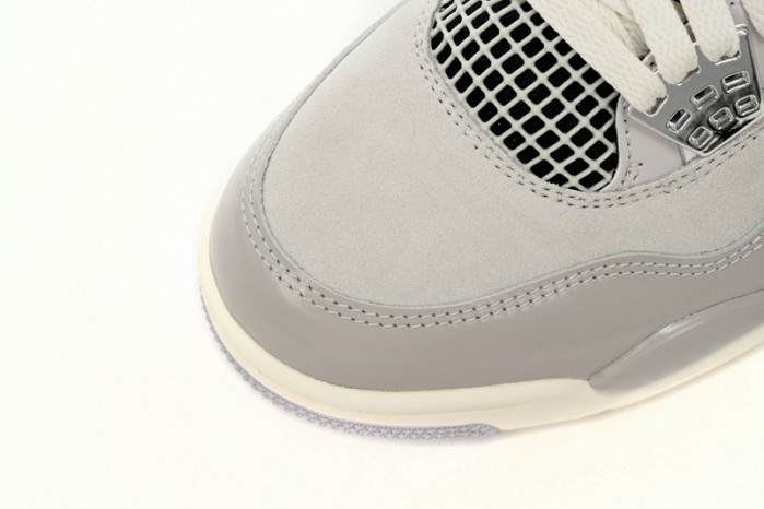 Air Jordan 4 WMNS “Frozen Moments” AQ9129-001