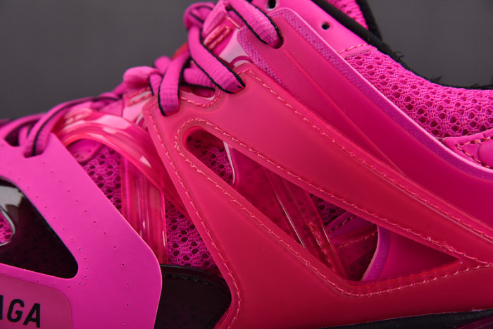 BLCG TRACK SNEAKER 647742 W38M5 5510