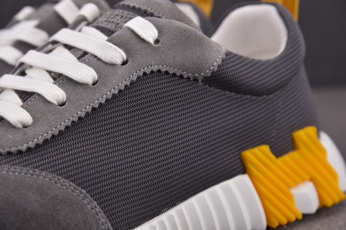 H**mes bouncing sneaker