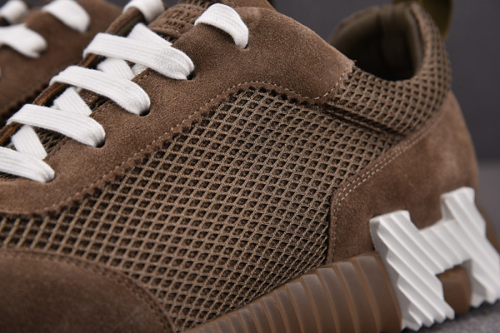 H**mes bouncing sneaker