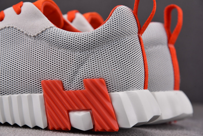 H**mes bouncing sneaker