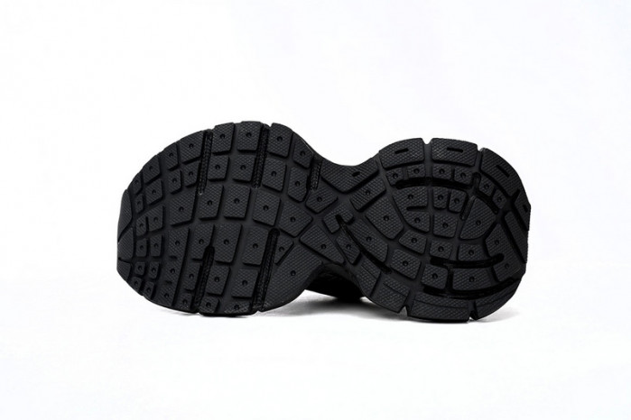 BLCG 3XL SNEAKER 734733 W2RC6 0203