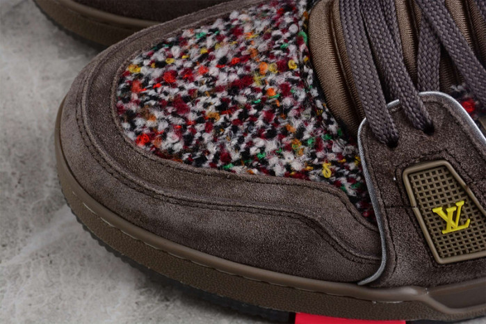 LV TRAINER SNEAKER LOW