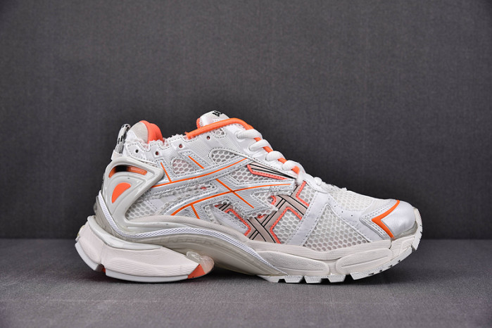 BLCG RUNNER SNEAKER 677403 W1RB2 2115