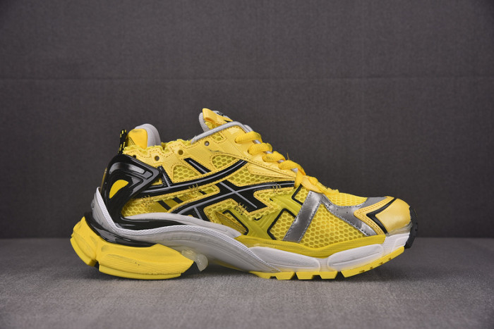 BLCG RUNNER SNEAKER 677403 W2RD3 0510
