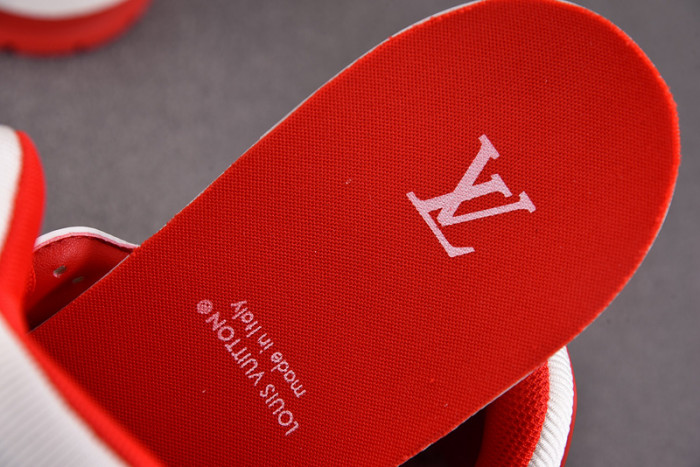 LV TRAINER SNEAKER