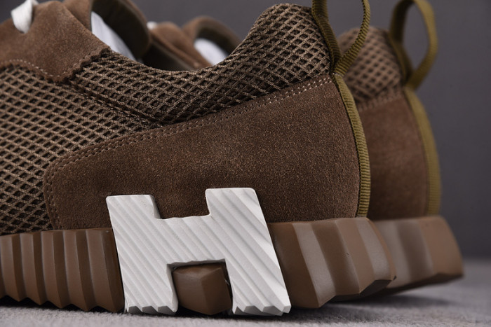 H**mes bouncing sneaker