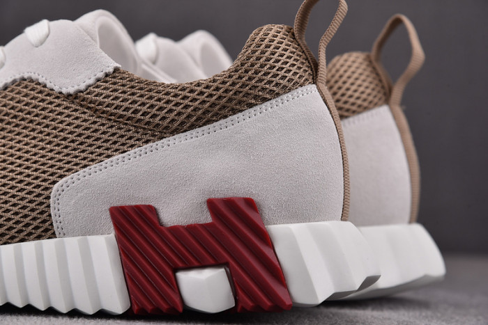 H**mes bouncing sneaker