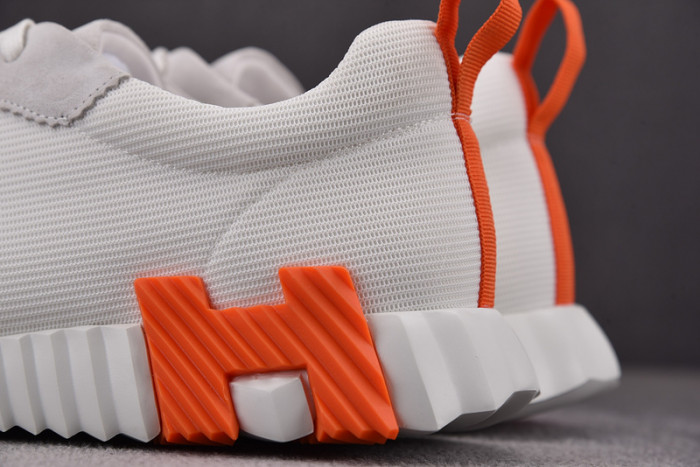 H**mes bouncing sneaker