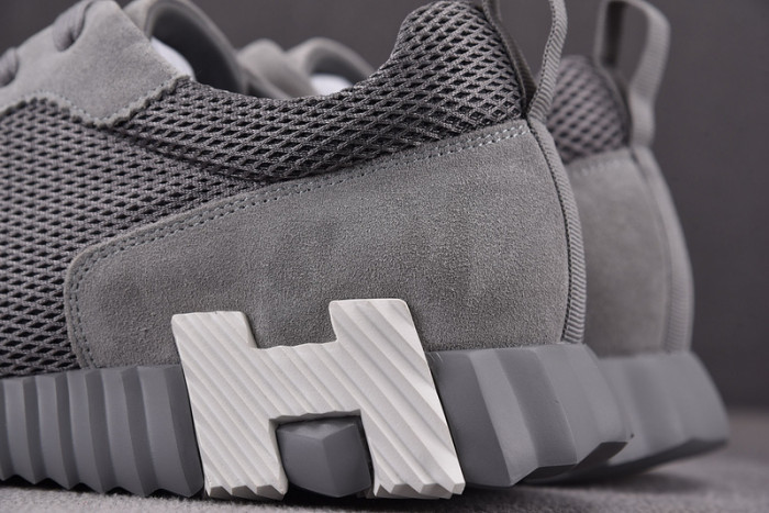 H**mes bouncing sneaker