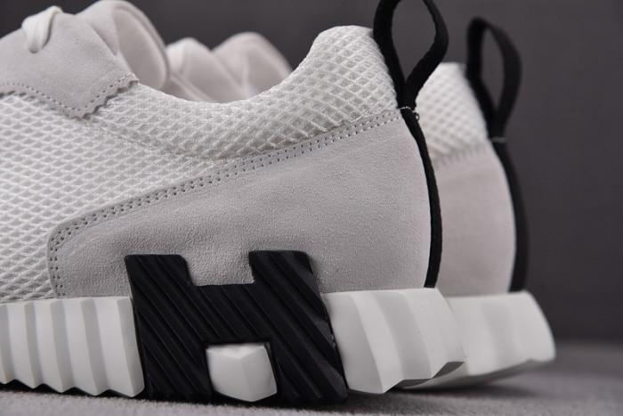 H**mes bouncing sneaker