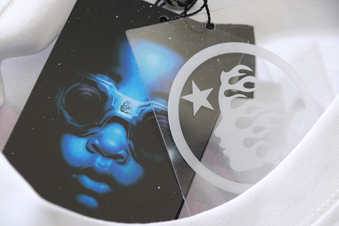 He11star T-shirt 24043029