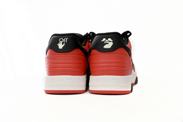 OFF-WHITE SNEAKER