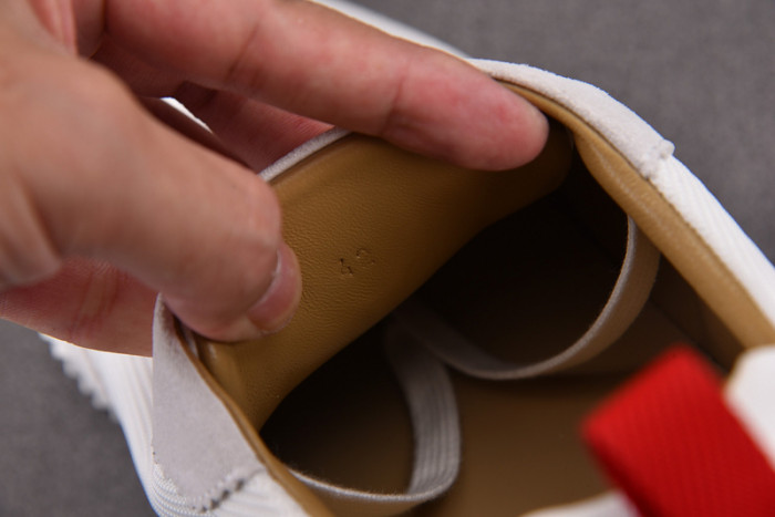H**mes bouncing sneaker