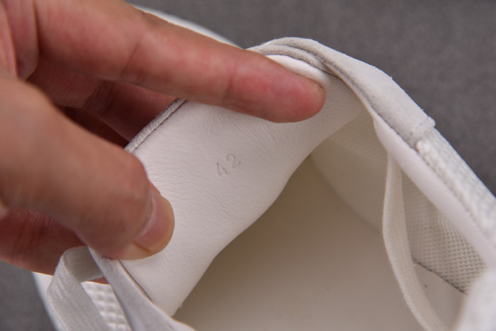 H**mes bouncing sneaker