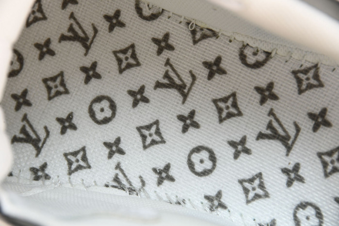 LV RUNNER TATIC SNEAKER 1A9TUZ