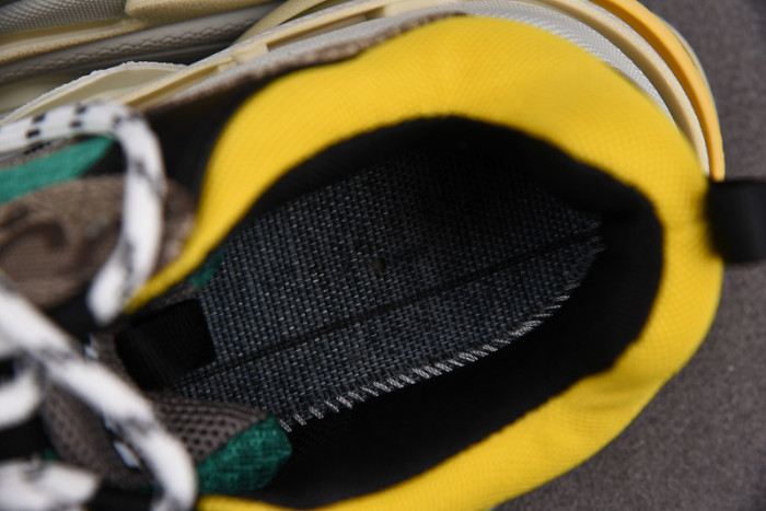 GUCC*BLCG TRIPLE S SNEAKER 681067 UMO20 9766