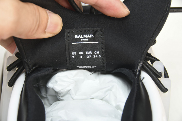 BALMAIN LEATHER UNICORN LOW-TOP SNEAKER