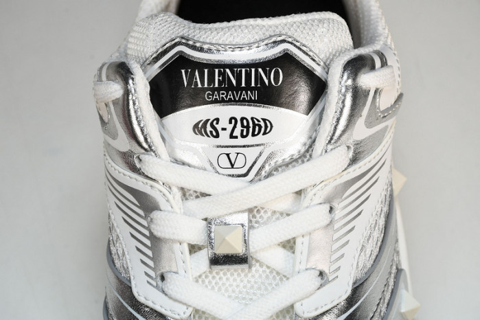 Valentino Garavani MS-2960 Low-top Sneaker
