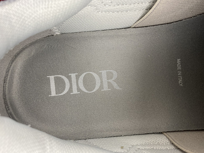 DR B30 Sneakers