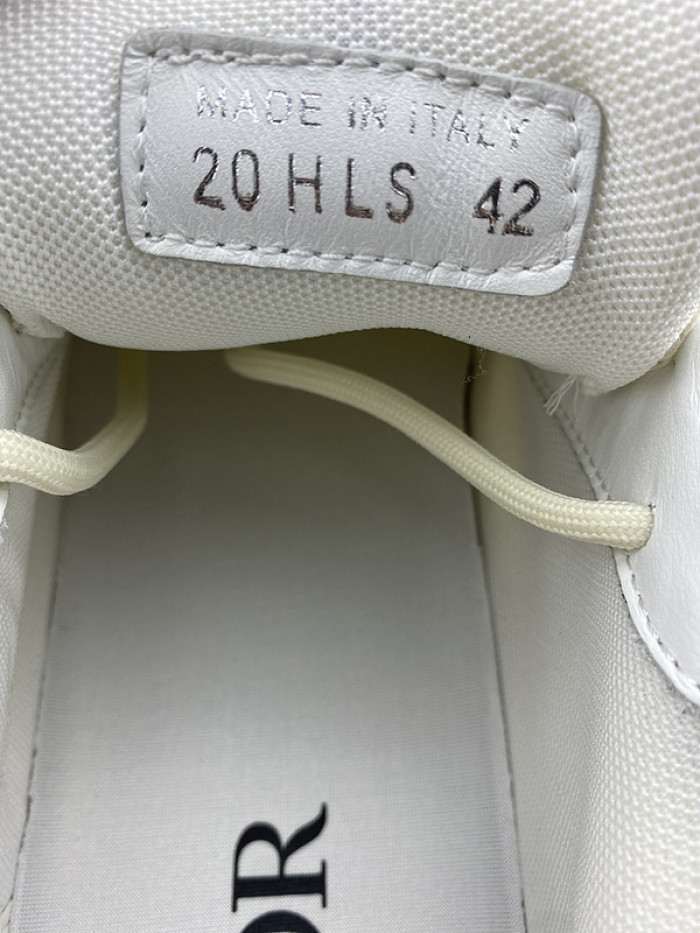 DR B22 SNEAKER