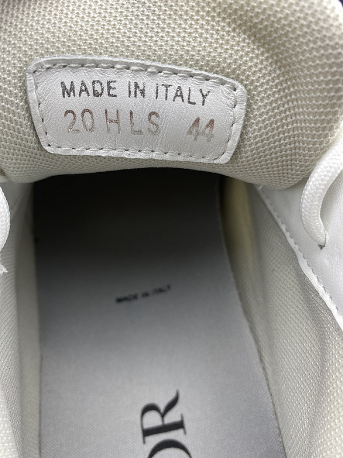 DR B22 SNEAKER