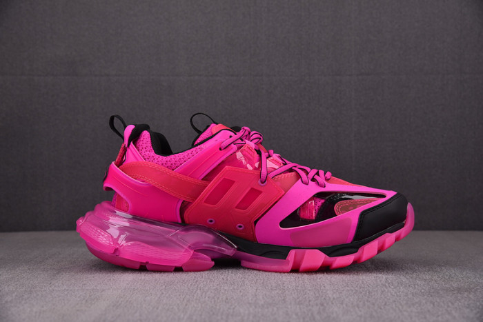 BLCG TRACK SNEAKER 647742 W38M5 5510