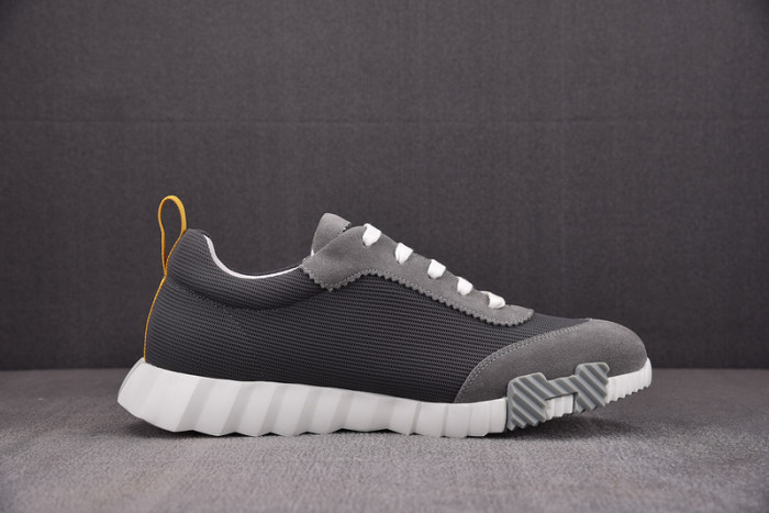 H**mes bouncing sneaker