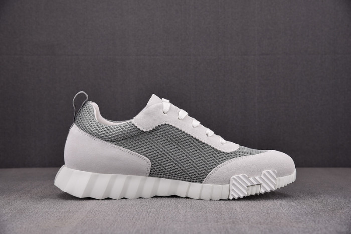 H**mes bouncing sneaker