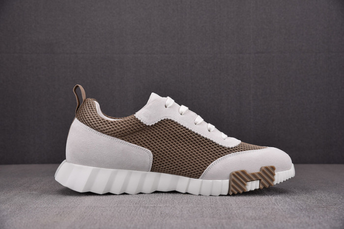 H**mes bouncing sneaker