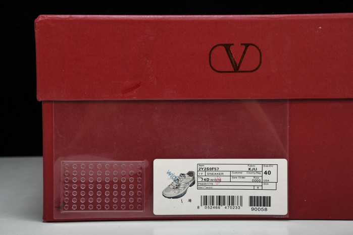 Valentino Garavani MS-2960 Low-top Sneaker