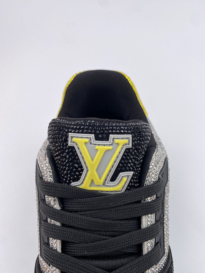 LV TRAINER SNEAKER