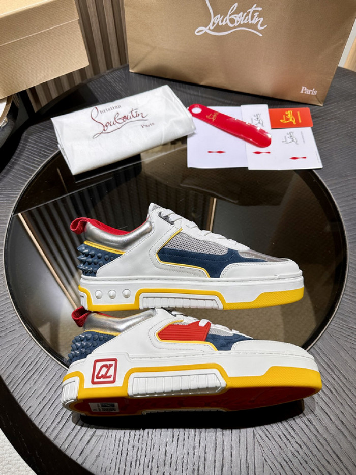 CLBSNEAKER