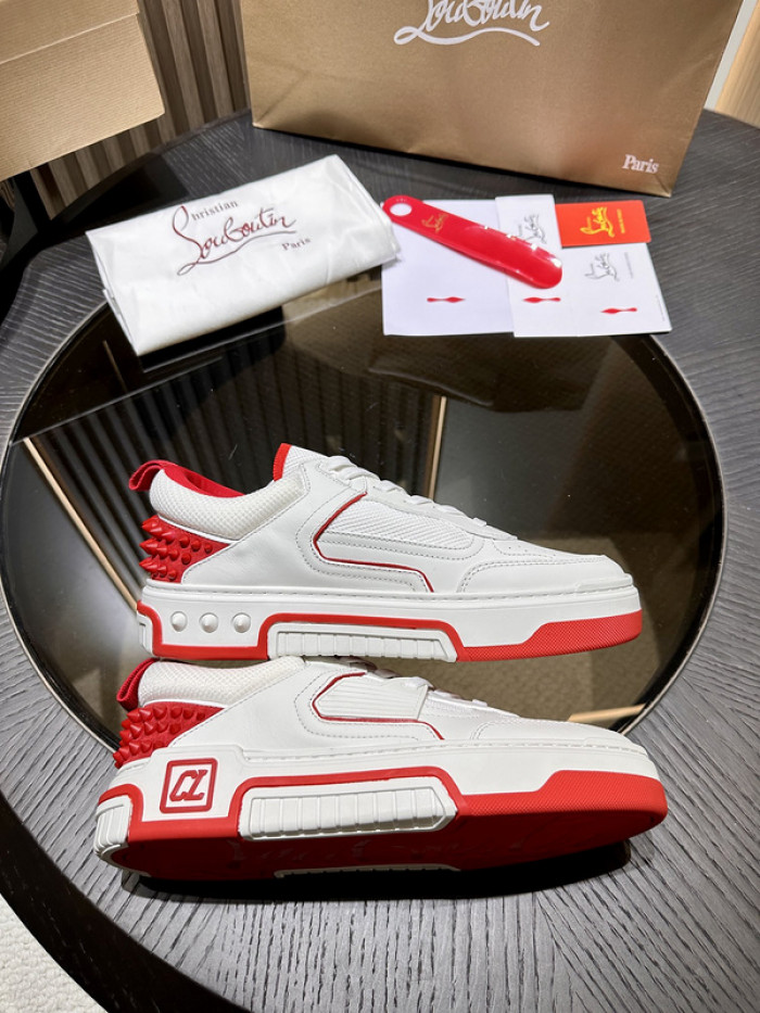 CLBSNEAKER