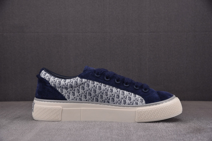 DR B33 SNEAKER