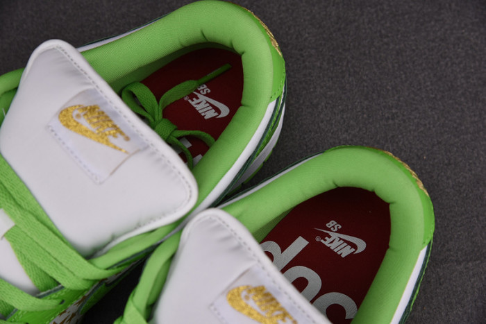 nike sb dunk low S*pre* stars mean green (2021) dh3228-101