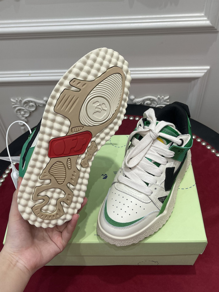 OFF-WHITE SNEAKER