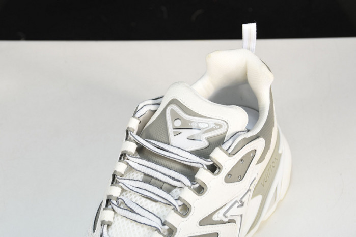 LV RUNNER TATIC SNEAKER 1A9TUZ