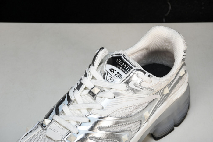 Valentino Garavani MS-2960 Low-top Sneaker
