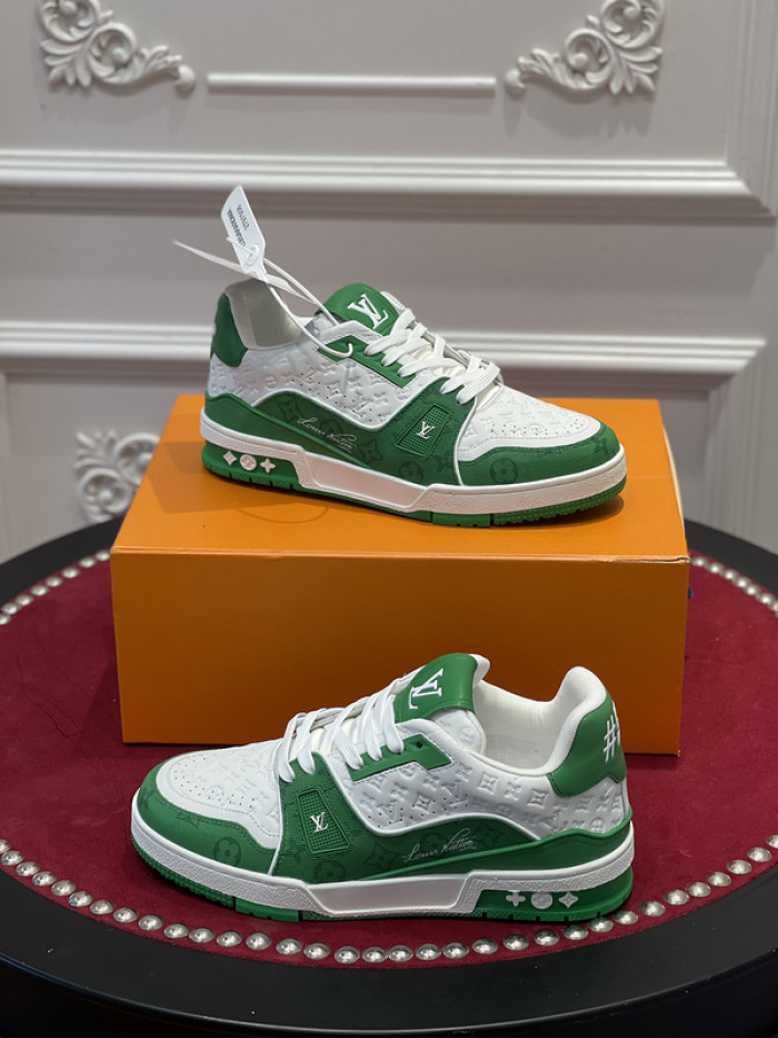 LV TRAINER SNEAKER