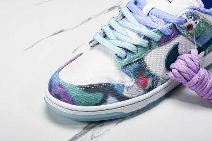 Nike SB Dunk Low Futura Laboratories Bleached Aqua HF6061-400