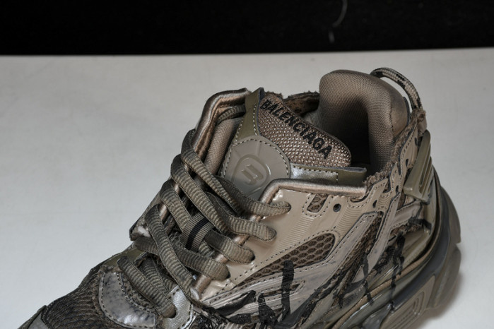 BLCG RUNNER SNEAKER 677402 W3RBQ 2010