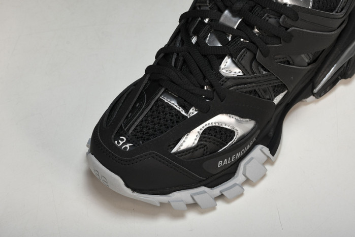 BLCG TRACK SNEAKER 542436 W2FSC 1081