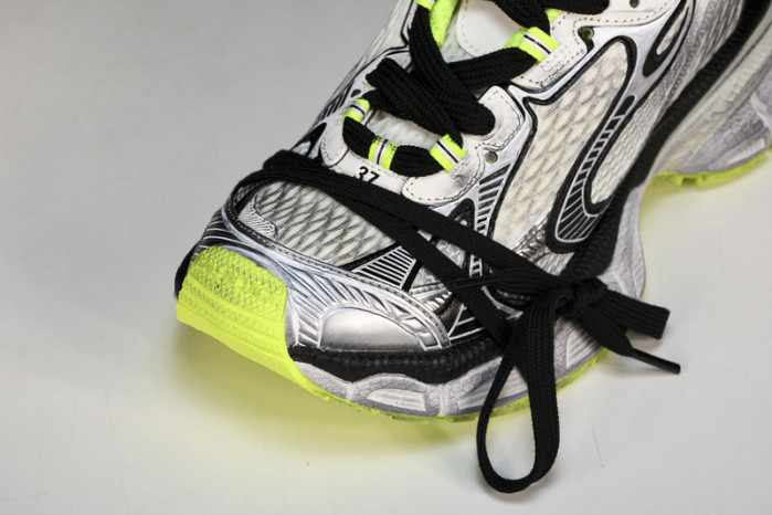 BLCG 3XL SNEAKER 734731 W3XL6 9031