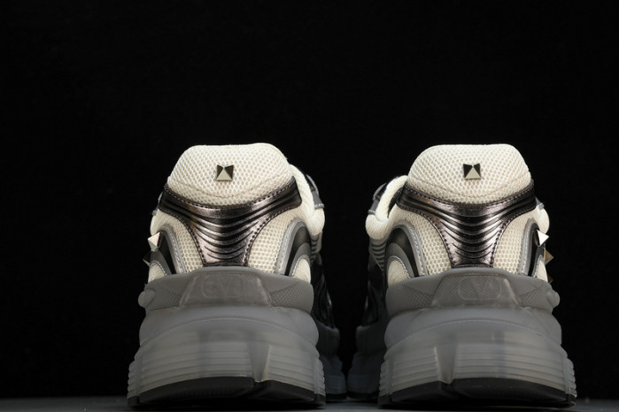 Valentino Garavani MS-2960 Low-top Sneaker
