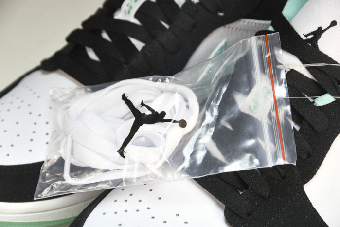 Air Jordan 1 Low Island Green CQ9828-131