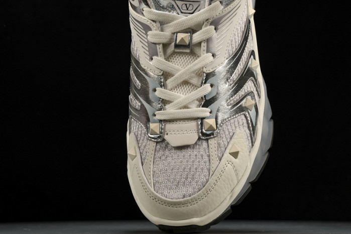 Valentino Garavani MS-2960 Low-top Sneaker