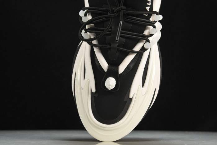 BALMAIN LEATHER UNICORN LOW-TOP SNEAKER