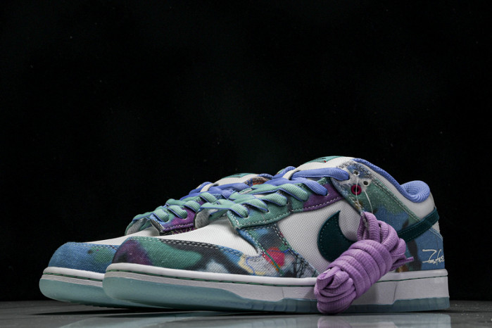 Nike SB Dunk Low Futura Laboratories Bleached Aqua HF6061-400
