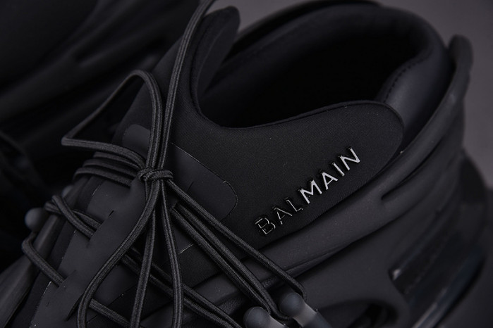 BALMAIN LEATHER UNICORN LOW-TOP SNEAKER